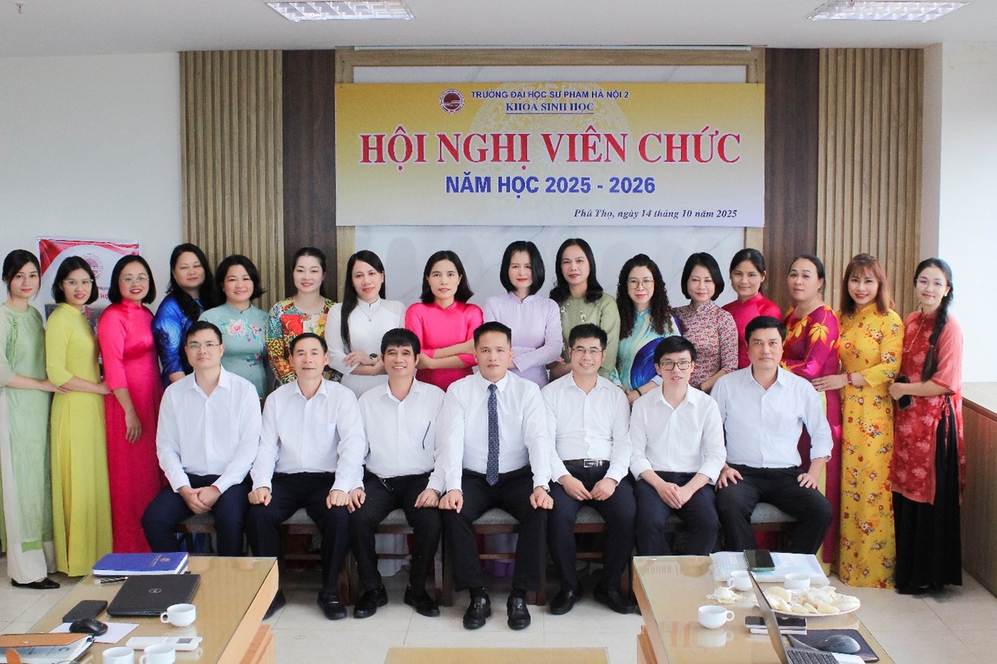 Hội nghị viên chức khoa Sinh học năm học 2025-2026 thành công tốt đẹp