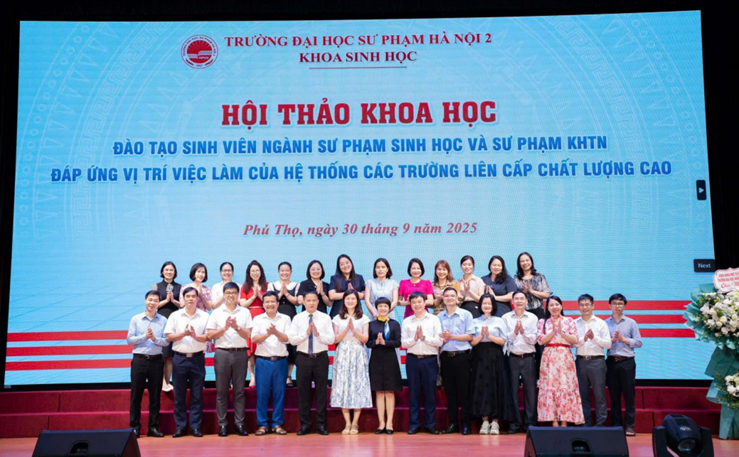 Hội thảo khoa học: “Đào tạo sinh viên ngành Sư phạm Sinh học và Sư phạm KHTN đáp ứng vị trí việc làm của hệ thống các trường liên cấp chất lượng cao” thành công tốt đẹp