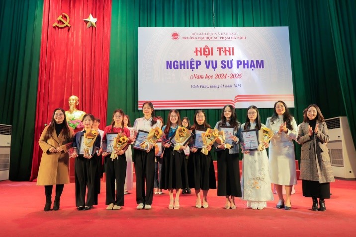 Tổng kết Hội thi Nghiệp vụ Sư phạm cấp Trường khoa Sinh học năm học 2024-2025