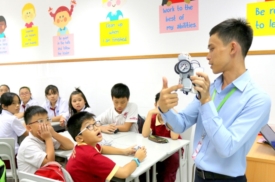 STEM trong trường học: Giải pháp lâu dài cần hướng đến trong đào tạo giáo viên